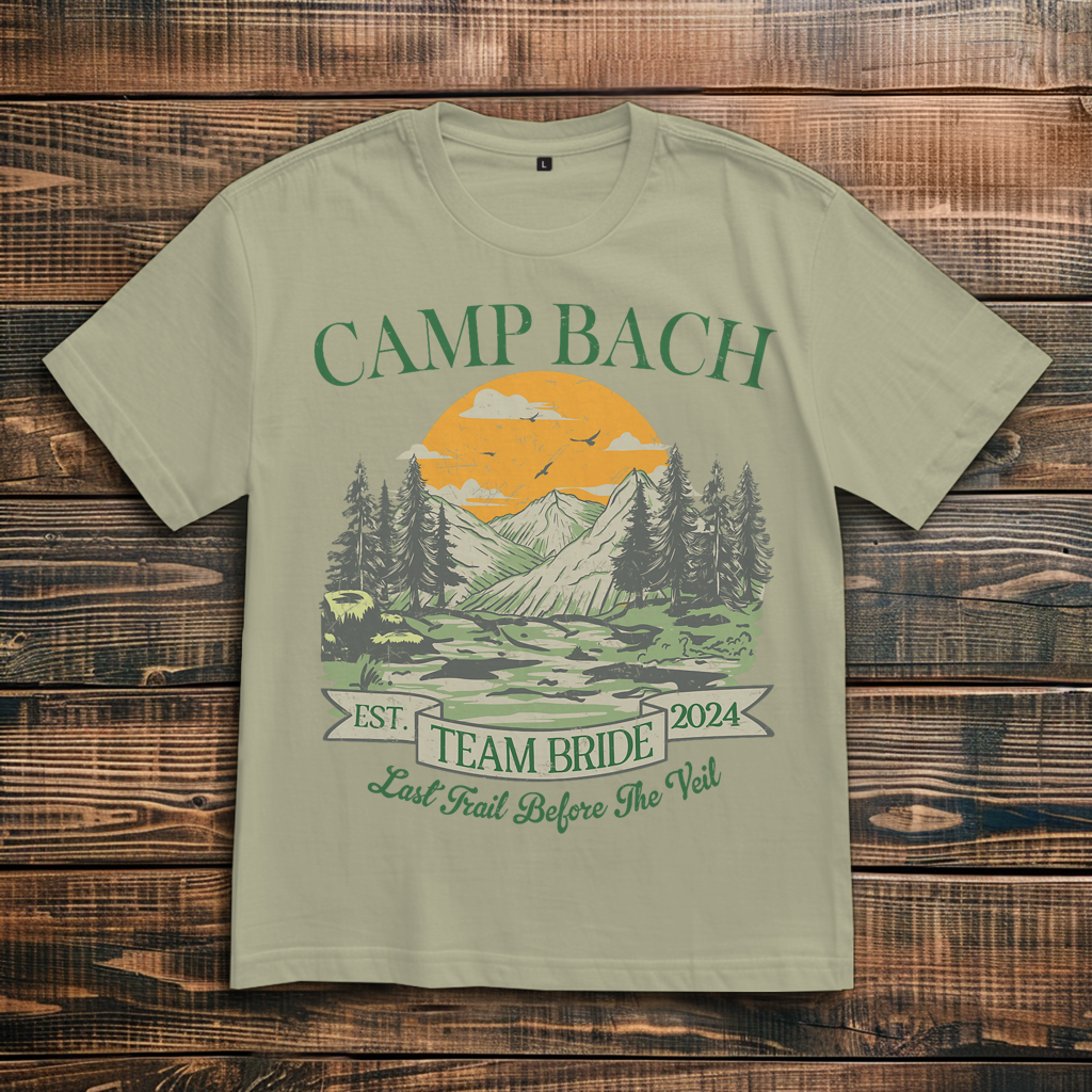 Oversize T-Shirt mit Motiv: Camp Bach